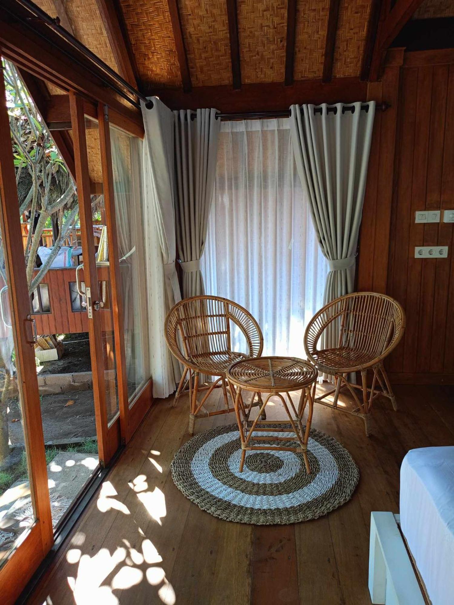 Bintang Tiga Bungalows กิลิไอร์ ภายนอก รูปภาพ