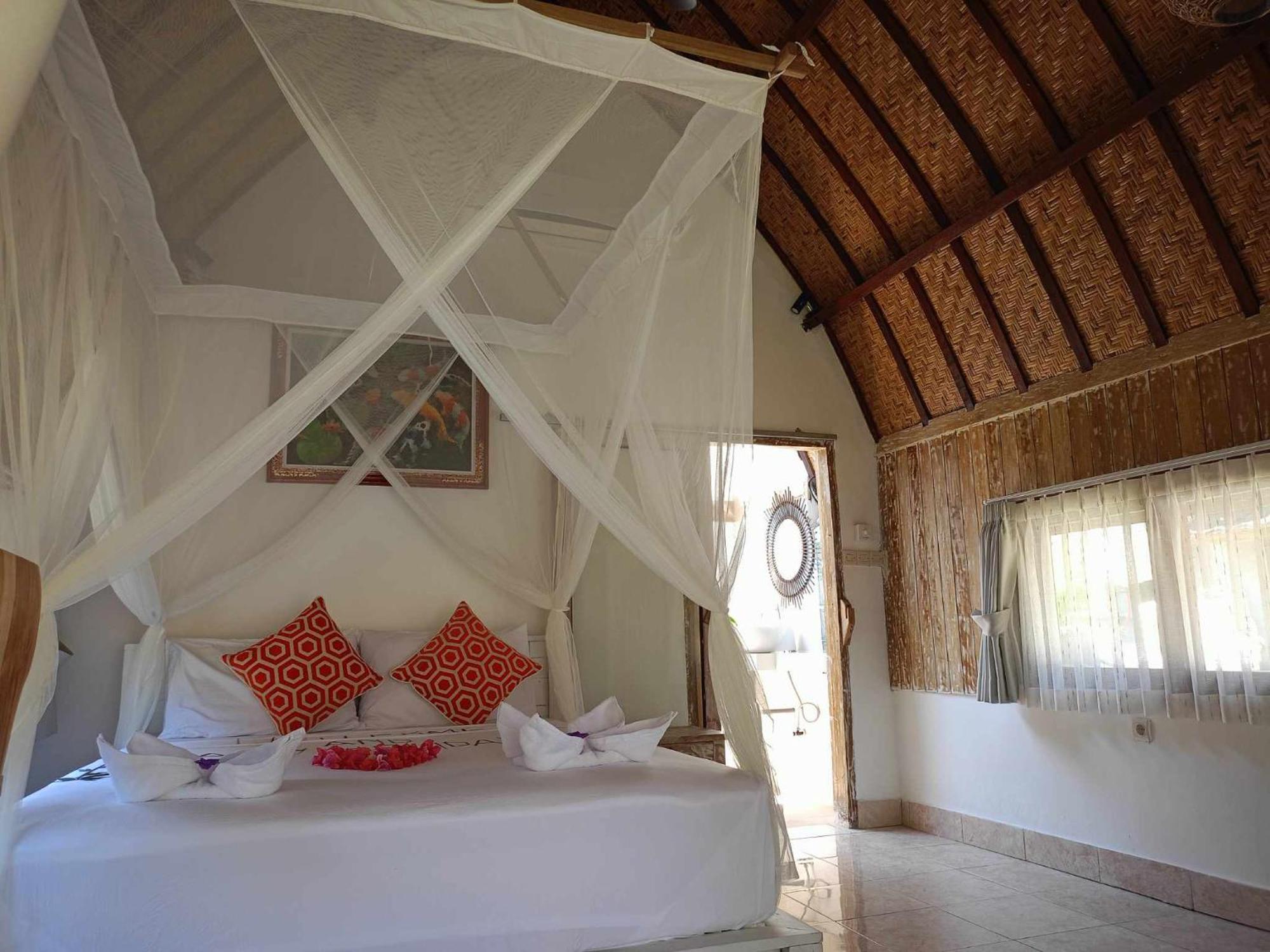 Bintang Tiga Bungalows กิลิไอร์ ภายนอก รูปภาพ