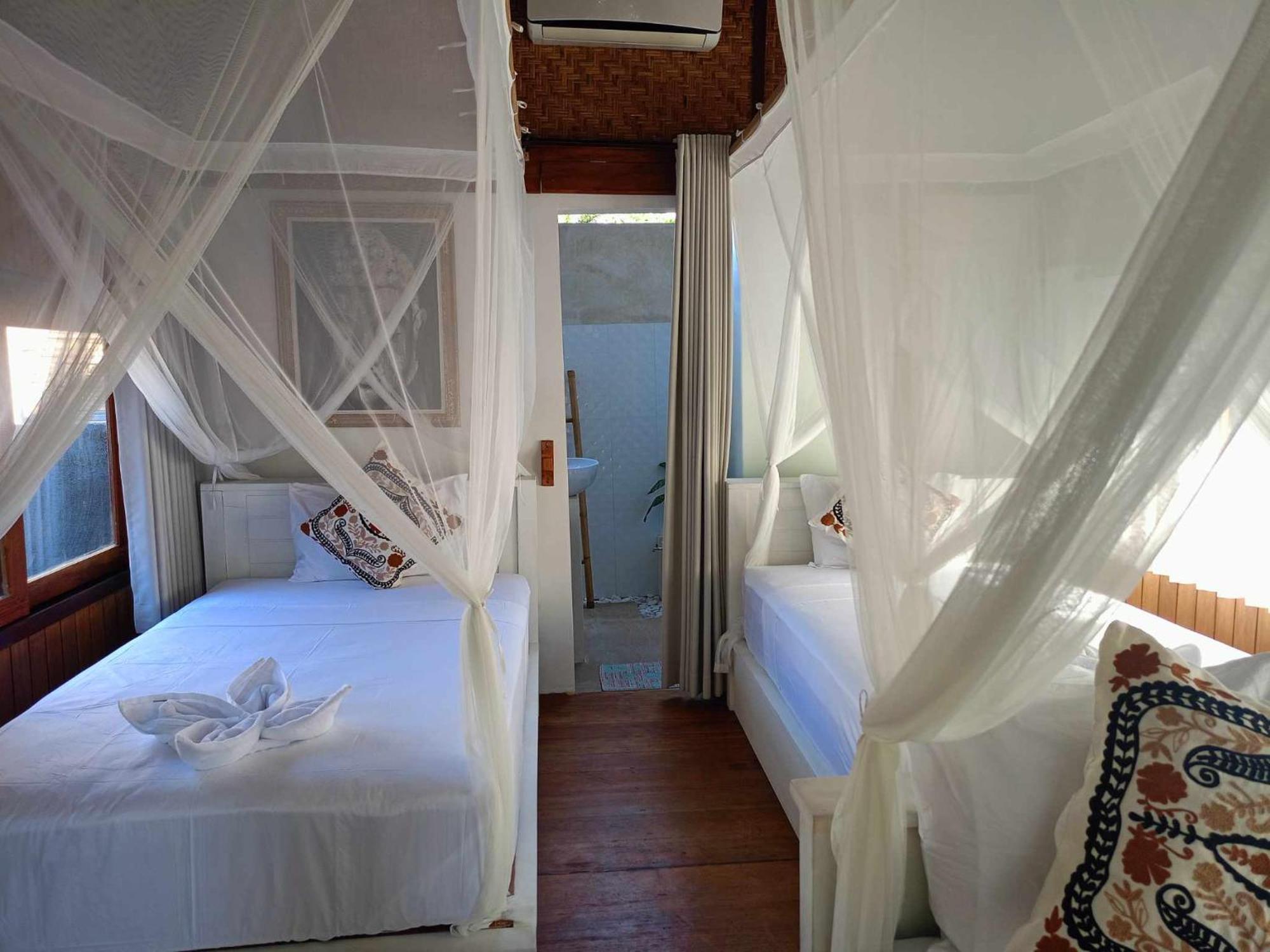 Bintang Tiga Bungalows กิลิไอร์ ภายนอก รูปภาพ