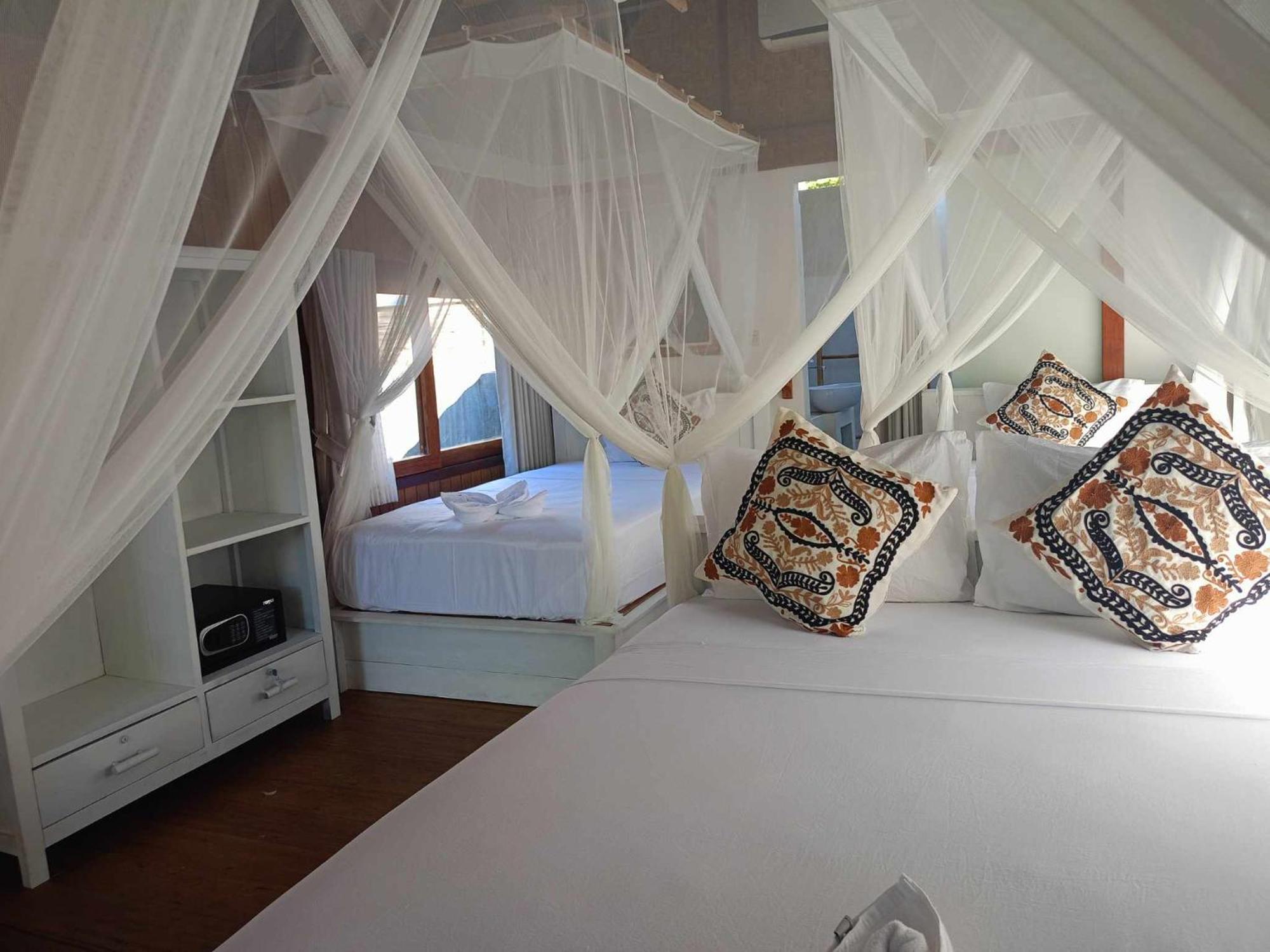 Bintang Tiga Bungalows กิลิไอร์ ภายนอก รูปภาพ