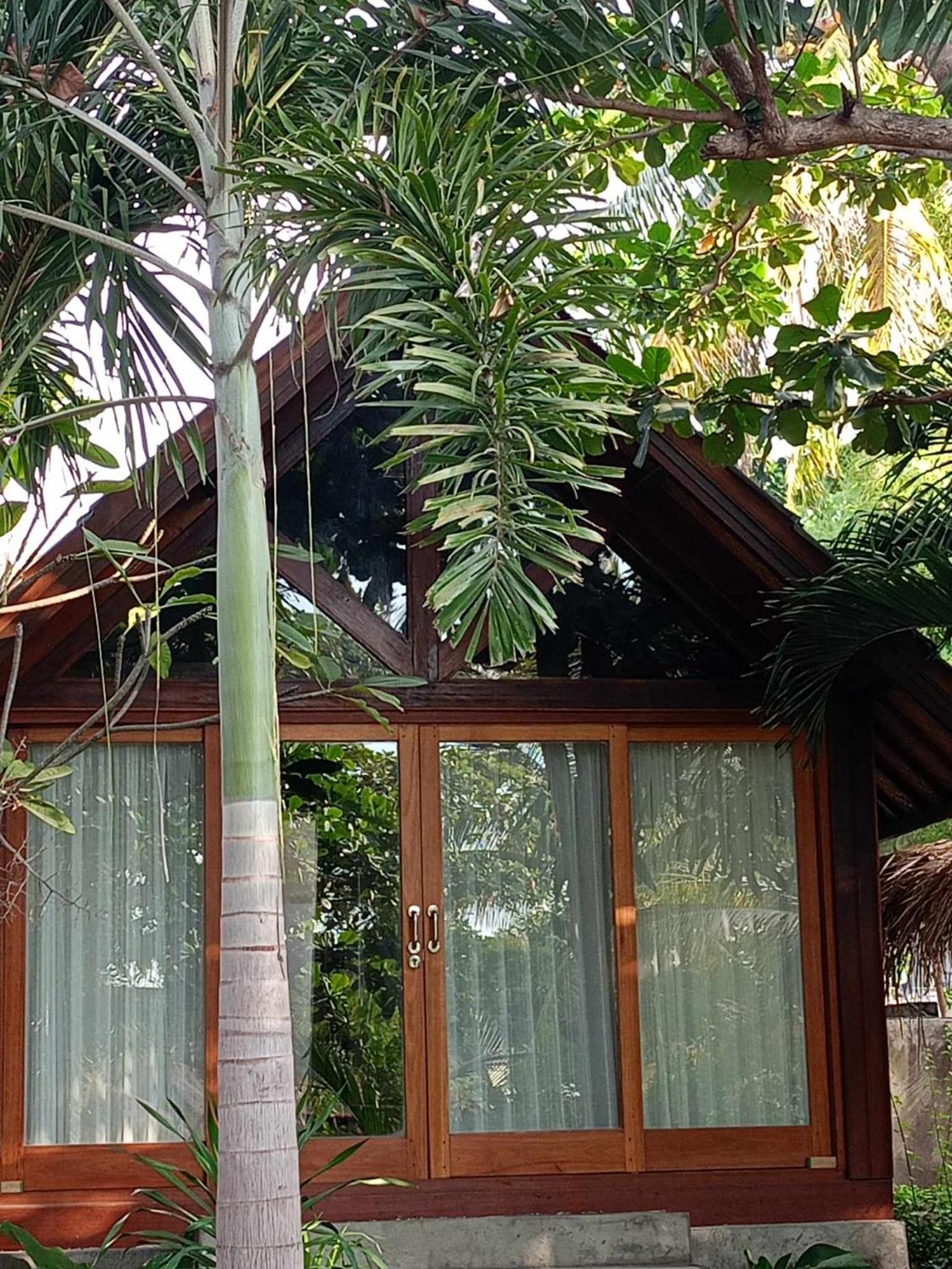 Bintang Tiga Bungalows กิลิไอร์ ภายนอก รูปภาพ
