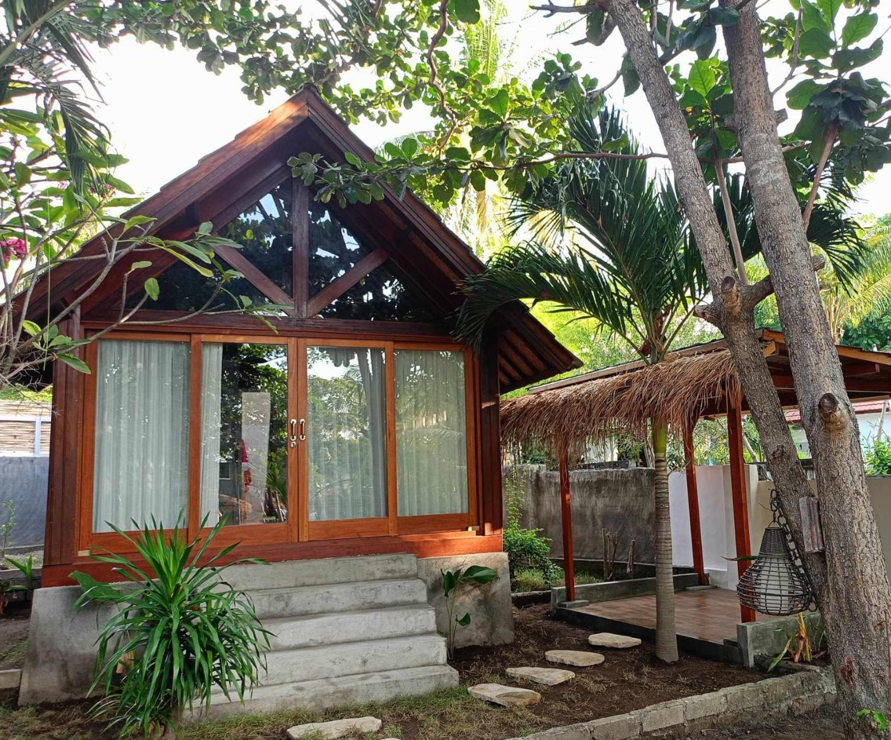 Bintang Tiga Bungalows กิลิไอร์ ภายนอก รูปภาพ