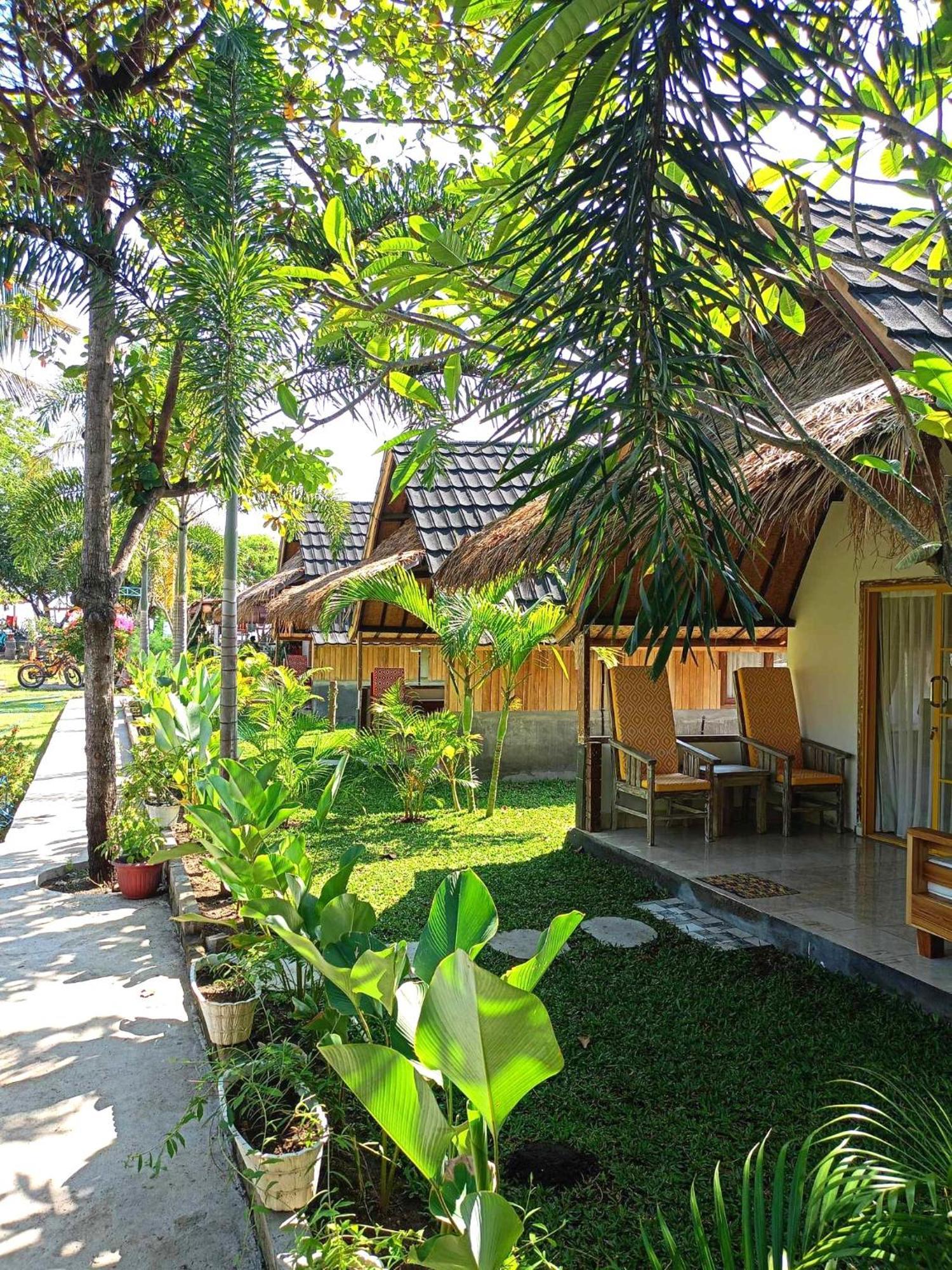 Bintang Tiga Bungalows กิลิไอร์ ภายนอก รูปภาพ